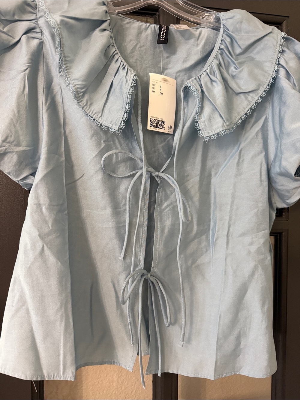 H&M Light Blue Ruffled Tie-Front Women's Top small nwt